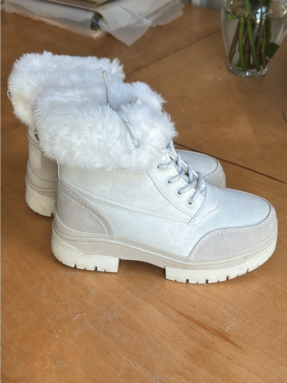 Women’s White Faux-Fur Lace-Up Winter Boots